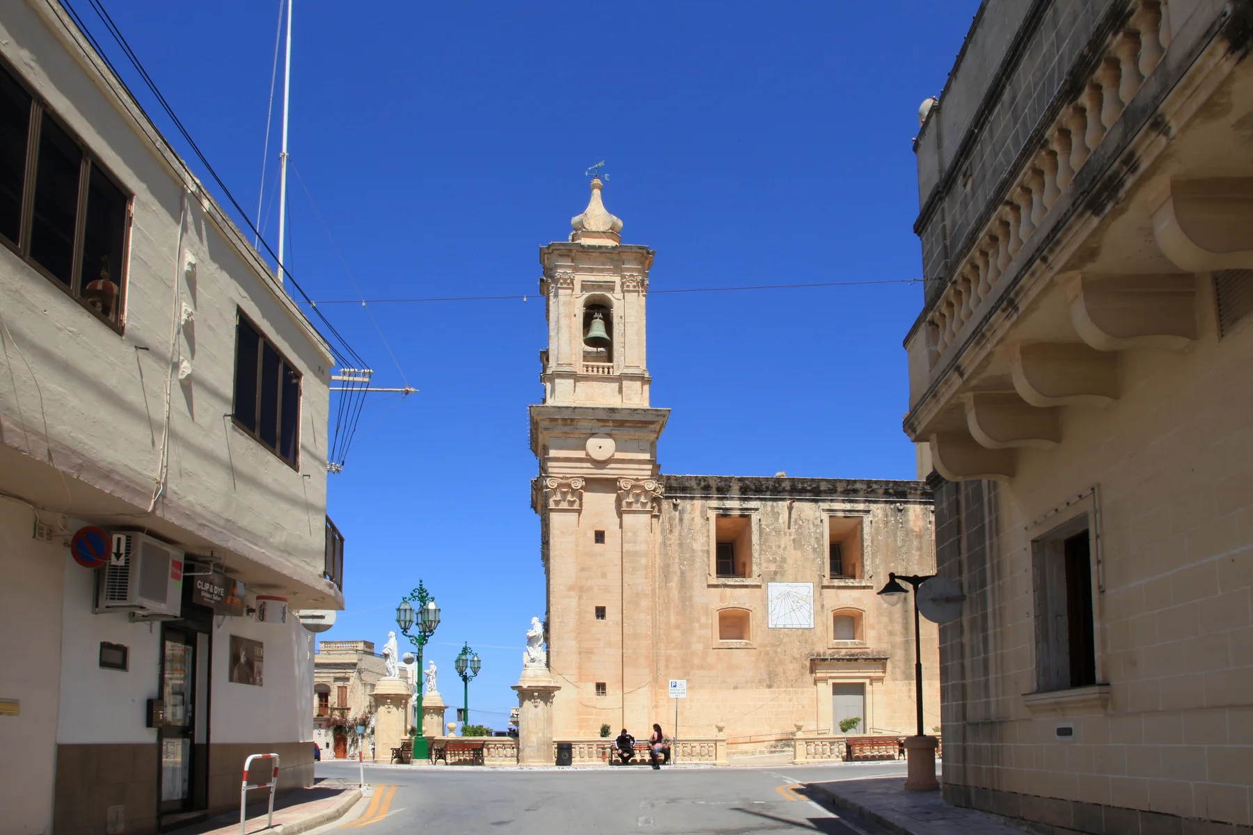 Triq l-Oratorju leading to Għargħur Parish Church and the village square